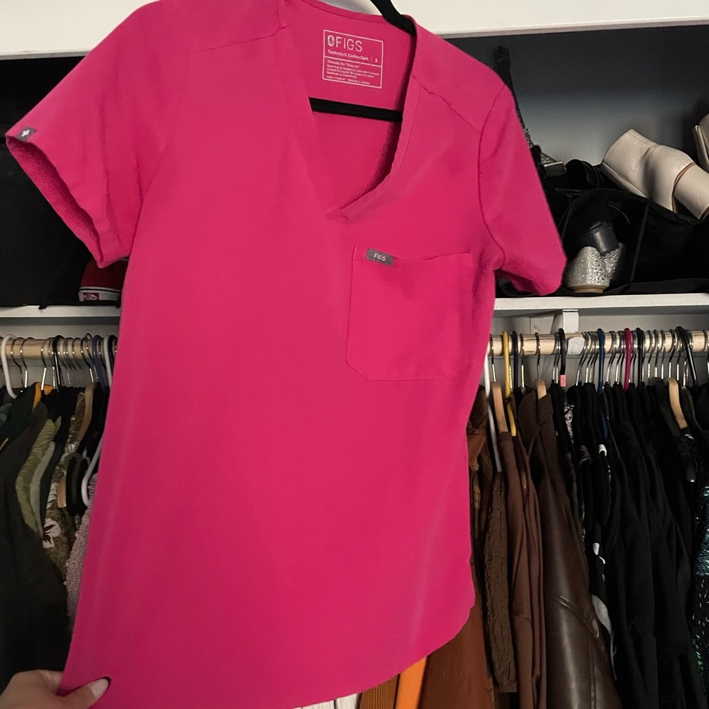 Figs pink scrub pants and top set
